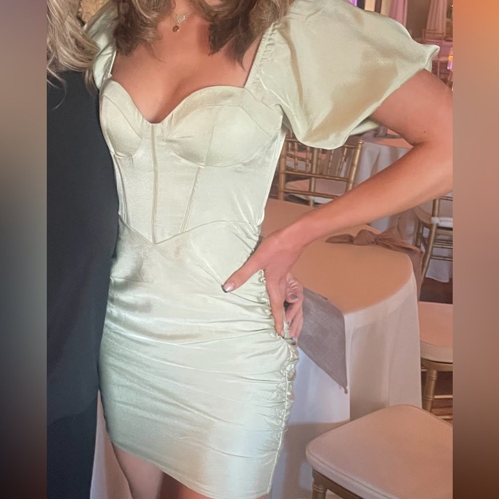 Selfie Leslie body con mini dress